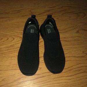 Sketchers Womens black shoes